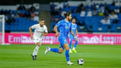 الدوري السعودي.. الهلال يسقط في فخ التعادل أمام ضمك