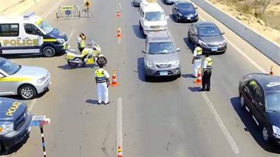 «الرادار كشفهم».. تحرير 20 ألف مخالفة مرورية على الطرق