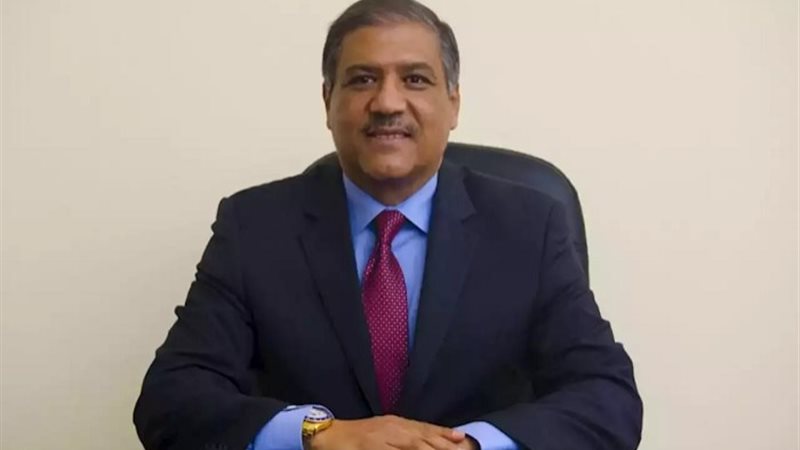 الدكتور عفت السادات