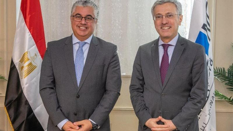 وليد جمال الدين مع السفير البرازيلي