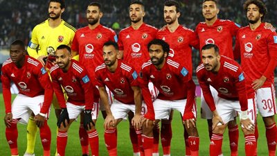 الأهلي بالزي الأحمر أمام سان جورج بدوري الأبطال