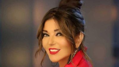 سميرة سعيد تُشوق جمهورها بإطلالة شبابية