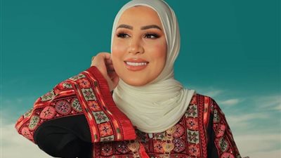 نداء شرارة تكشف عن كواليس أحدث أعمالها الغنائية «ومعاك»