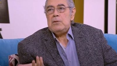 آخرهم صبري عبد المنعم.. فنانون وقعوا ضحية للمحتالين