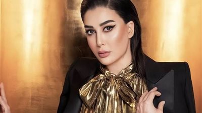 غادة عبدالرازق عن شائعات اعتزال الزعيم: «بقاله سنتين في البيت ومضايقهم»