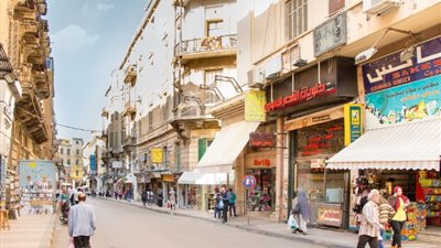 بعد تطبيق التوقيت الشتوي.. تعرف على مواعيد فتح وغلق المحال التجارية