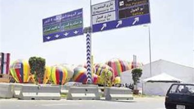 باعوها لتجار الخردة.. عاطلين وراء سرقة الحواجز الحديدية لمحور المريوطية
