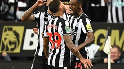 نيوكاسل يواجه بيرنلي في الدوري الإنجليزي الممتاز اليوم