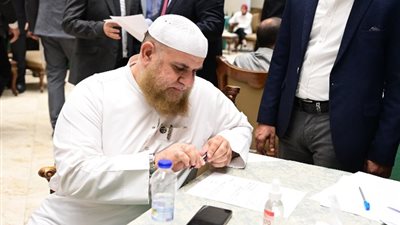 نواب «التنسيقية» و«النور» يوقعون نماذج تزكية المرشحين لانتخابات الرئاسة
