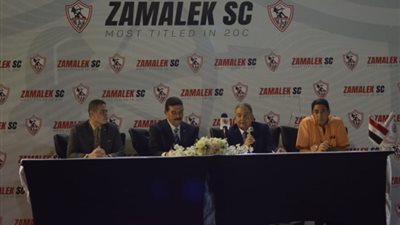هنأهم.. أول رد فعل من اللجنة الثلاثية على تأهل الزمالك لمجموعات الكونفيدرالية