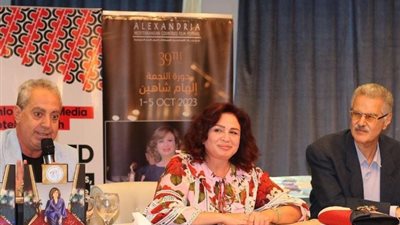 إلهام شاهين تشكر زملاءها على دعمهم لها خلال مهرجان الإسكندرية