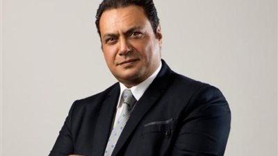 مراد مكرم يعيش إنتعاشة فنية وينتظر عرض فيلم ومسلسل