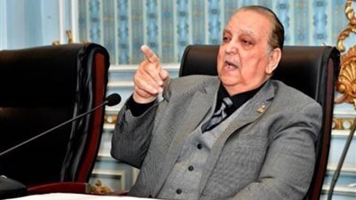 نبيل دعبس رئيسًا للجنة التعليم والبحث العلمي