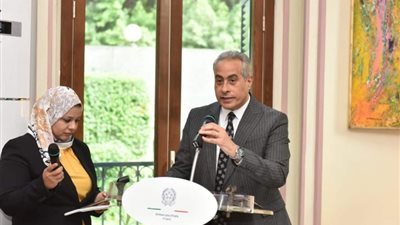 حسن شحاتة : تعاون مشترك بين مصر وإيطاليا لتعزيز معايير العمل الدولية