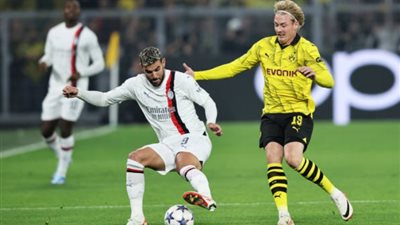 التعادل السلبي يسيطر على لقاء دورتموند وإي سي ميلان في الشوط الأول.. صور