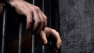 ضبط عاطلين بحوزتهما مخدرات وسلاح بالسلام وبدر