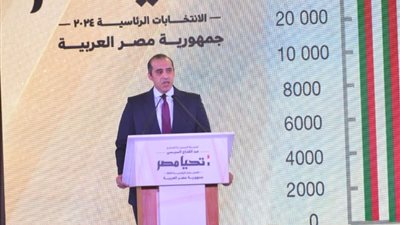 المستشار محمود فوزى يقدم مردودًا إيجابيًا في أولى مؤتمرات حملة «السيسى»