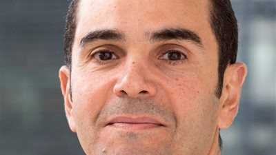 خفض الضرائب 25%، «الخطيب» يناقش رؤيته لتعظيم الاستثمارات أمام البرلمان