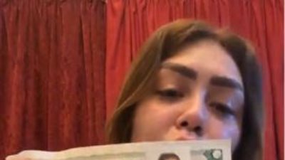 هدير عبدالرازق تنشر قسيمة الجواز من شخص ظهر معها في وضع مخل (فيديو)