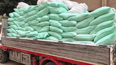 التموين تضبط 14 طن دقيق مدعم قبل بيعها فى السوق السوداء