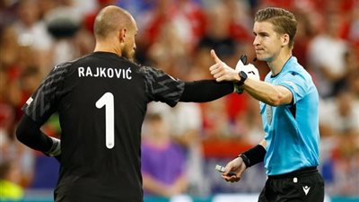حكم فرنسي لإدارة مباراة إسبانيا وإنجلترا في نهائي يورو 2024
