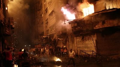 «النار في كل حته» إصابة 5 أشخاص في حريق منزل بإمبابة