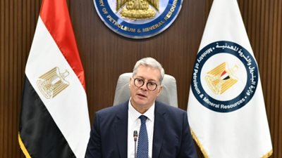 وزير البترول يبحث مع رئيس إيجاس زيادة إنتاج الغاز وجذب الاستثمارات