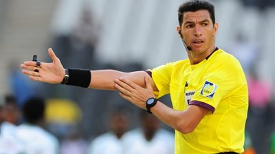 «ساب الصح وحسب الغلط»، جهاد جريشة ينتقد حكم لقاء الأهلي وبيراميدز