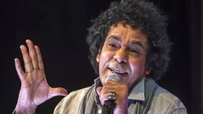 محمد منير يختتم حفله بمهرجان العلمين بـ«القدس عربية»