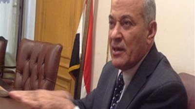مشاكل مربي الدواجن علي طاولة وزير التموين