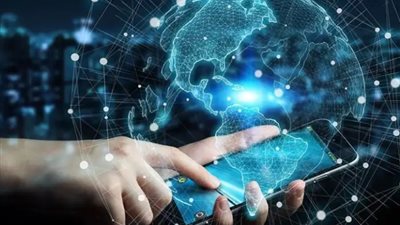 خبير يوضح سر انقطاع الإنترنت في مصر رغم تحسين جودة الشبكات