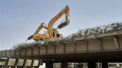 «النقل» تكشف حقيقة هدم كوبري العامرية لتنفيذ القطار الكهربائي السريع