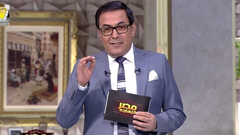 الإعلامي خيري رمضان