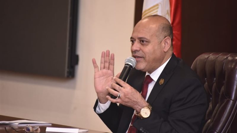 وزير العمل محمد جبران