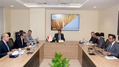 وزير التموين يتابع موقف الصوامع الحقلية ومنظومة نقل الأقماح المستوردة