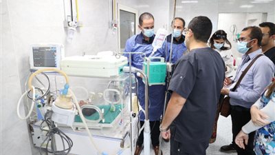 الصحة: صرف مكافأة مالية لفريق مكافحة العدوى بمستشفى هليوبوليس