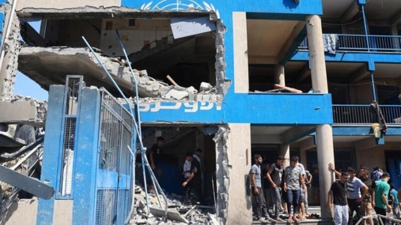 قصف مدرسة تابعة للأونروا