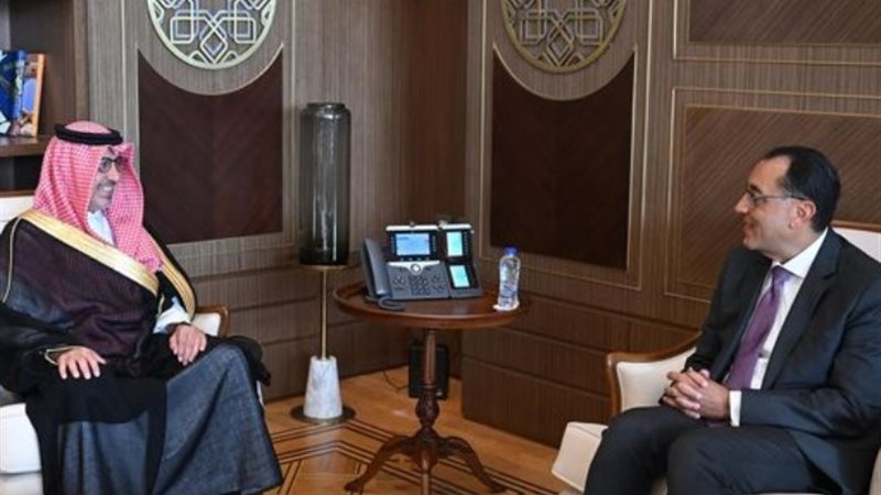 رئيس الوزراء والسفير السعودي بالقاهرة
