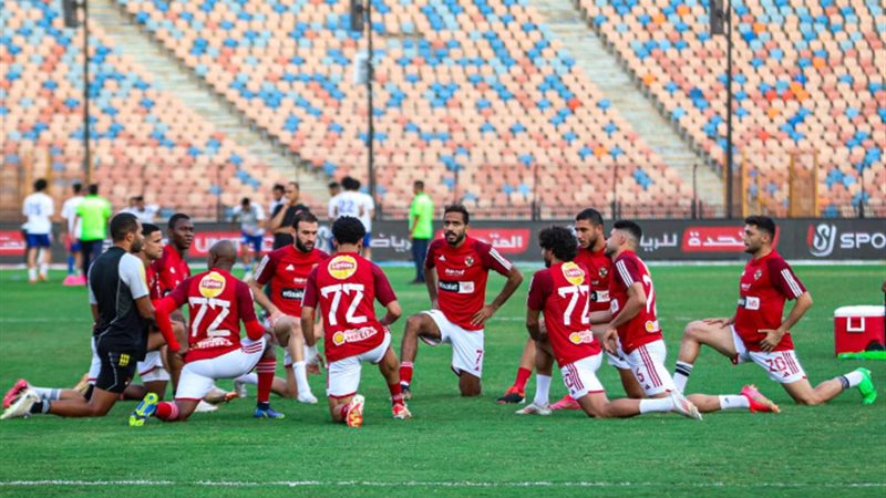 لاعبي الأهلي