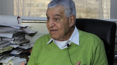 زاهي حواس يطلق حملة لعودة رأس نفرتيتى وحجر رشيد إلى مصر فى سبتمبر