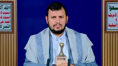 «الحوثي»: القوات الأمريكية الإسرائيلية تشن حربًا اقتصادية على الشعب اليمني