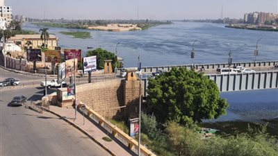 لهيب منخفض الهند يشعل محافظة سوهاج ودرجات الحرارة تصل لـ 44