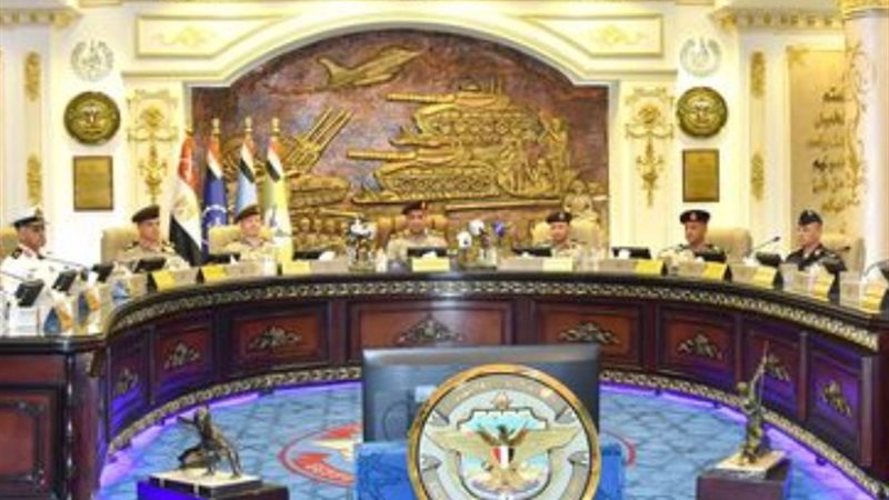 الفريق أشرف سالم زاهر مدير الأكاديمية العسكرية المصرية ومدي