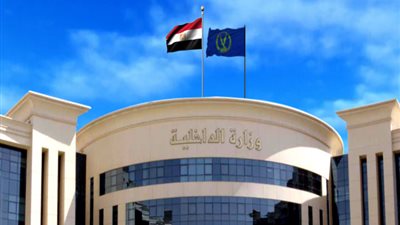 ضبط تشكيل عصابي بتهمة حيازة مخدر الأيس والحشيش في البدرشين
