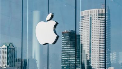 «آبل» تكشف النقاب عن هاتف «آيفون» قابل للطي في هذا الموعد