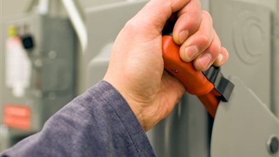 بعد انتهاء تخفيف الأحمال، الكهرباء تفعل بند «الأعطال الفنية» وسط شكاوى المواطنين