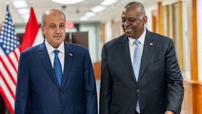 وزير الدفاع الأمريكي يبحث مع نظيره العراقي التعاون الأمني