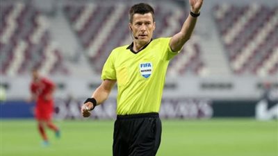 اتهم في عدالته، من هو «بينوا باستين» حكم مباراة الأهلي والمصري؟