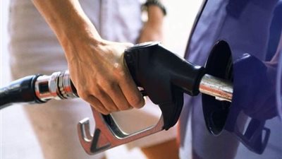 13 زيادة متتالية، كيف تغيرت أسعار البنزين والسولار على مدار 5 سنوات؟