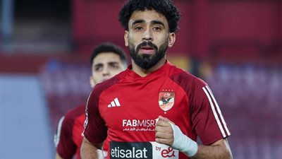 «العريس»، مروان عطية على رأس قائمة الأهلي لمواجهة المصري بالدوري